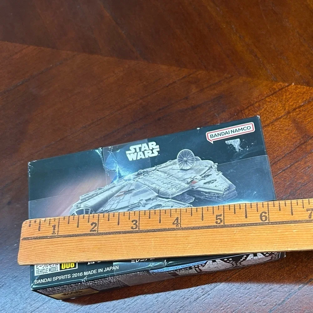 Star Wars Millennium Falcon Plastic Model Kit - Black and Silver